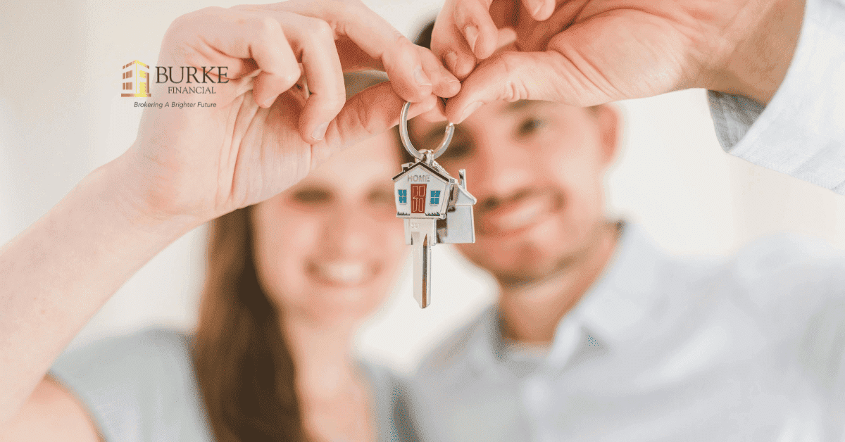Mortgage broker in Barrie meeting with a local homeowner to discuss equity loan options. 