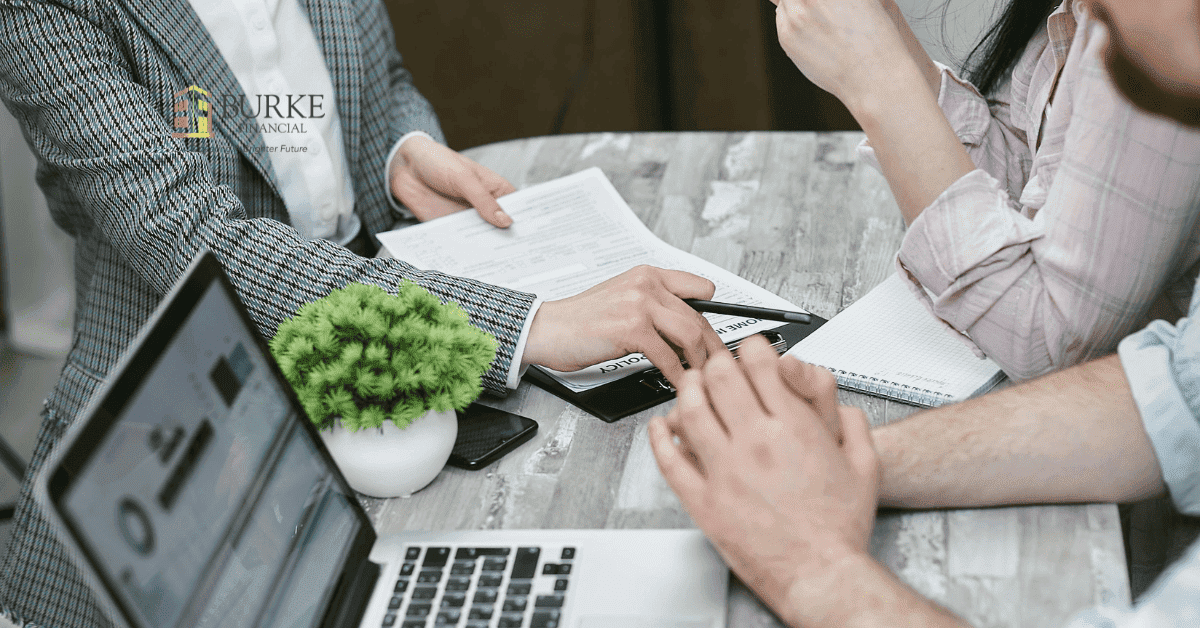 Barrie mortgage broker comparing loan options to help homeowners save in a competitive market