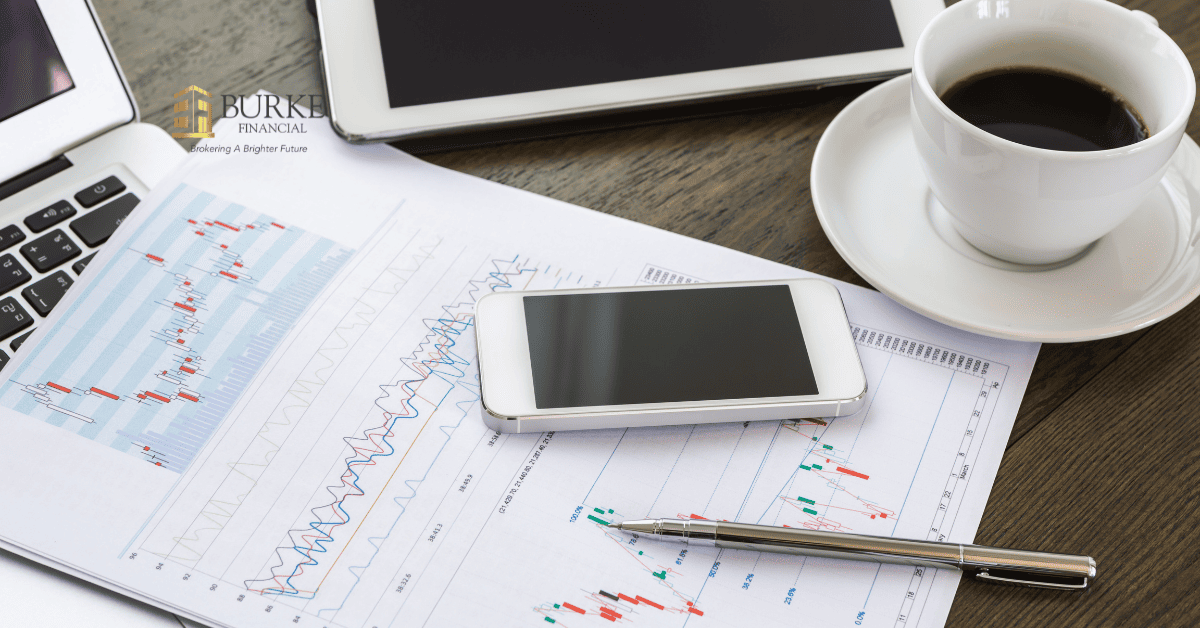 Mortgage broker helping clients with bad credit